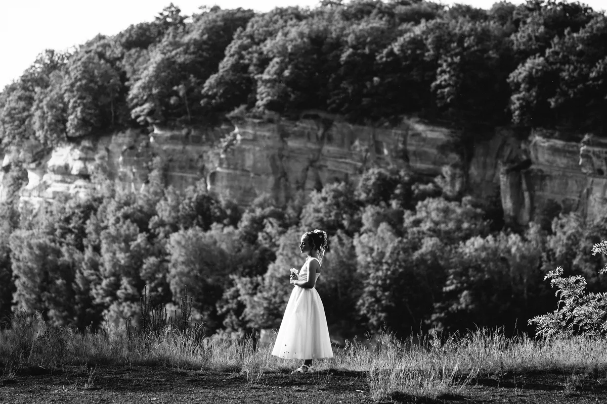 Carrière Barrois, Freyming-Merlebach. Séance photo Première Communion à la Carrière. Ancien site industriel appartenant aux HBL (la compagnie d'extraction du charbon), le site est aujourd'hui une réserve de biodiversité et un lieu de balade.